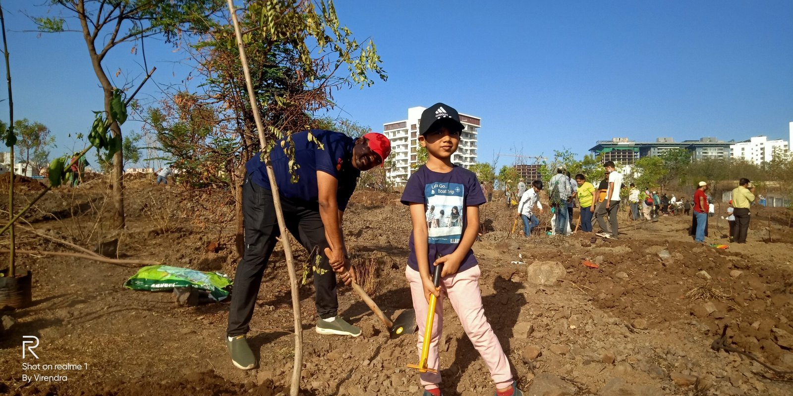 Student Chapter Volunteers Planting Native Trees